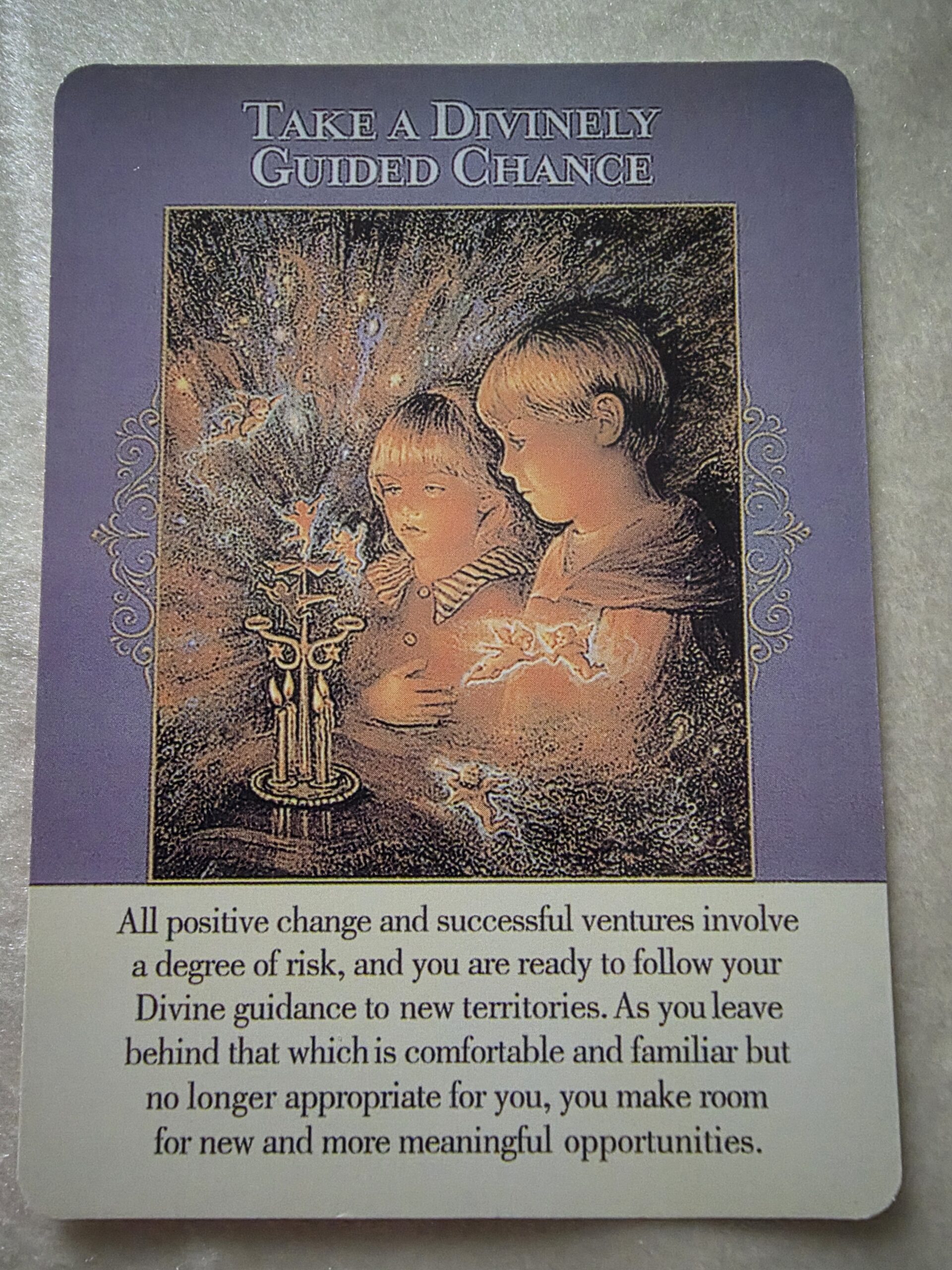 エンジェルオブアバンダンスオラクルカード　カードデザイン