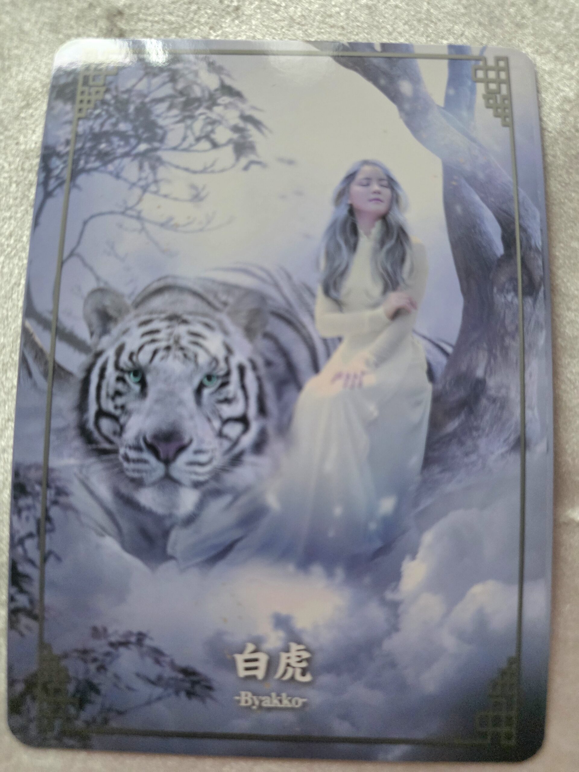 ルナ・アストロロジー・ディビネーション・オラクルカード カードデザイン